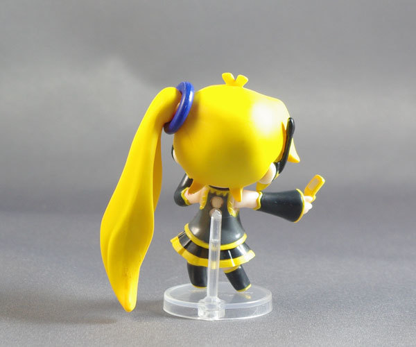 ぷいっ 画像